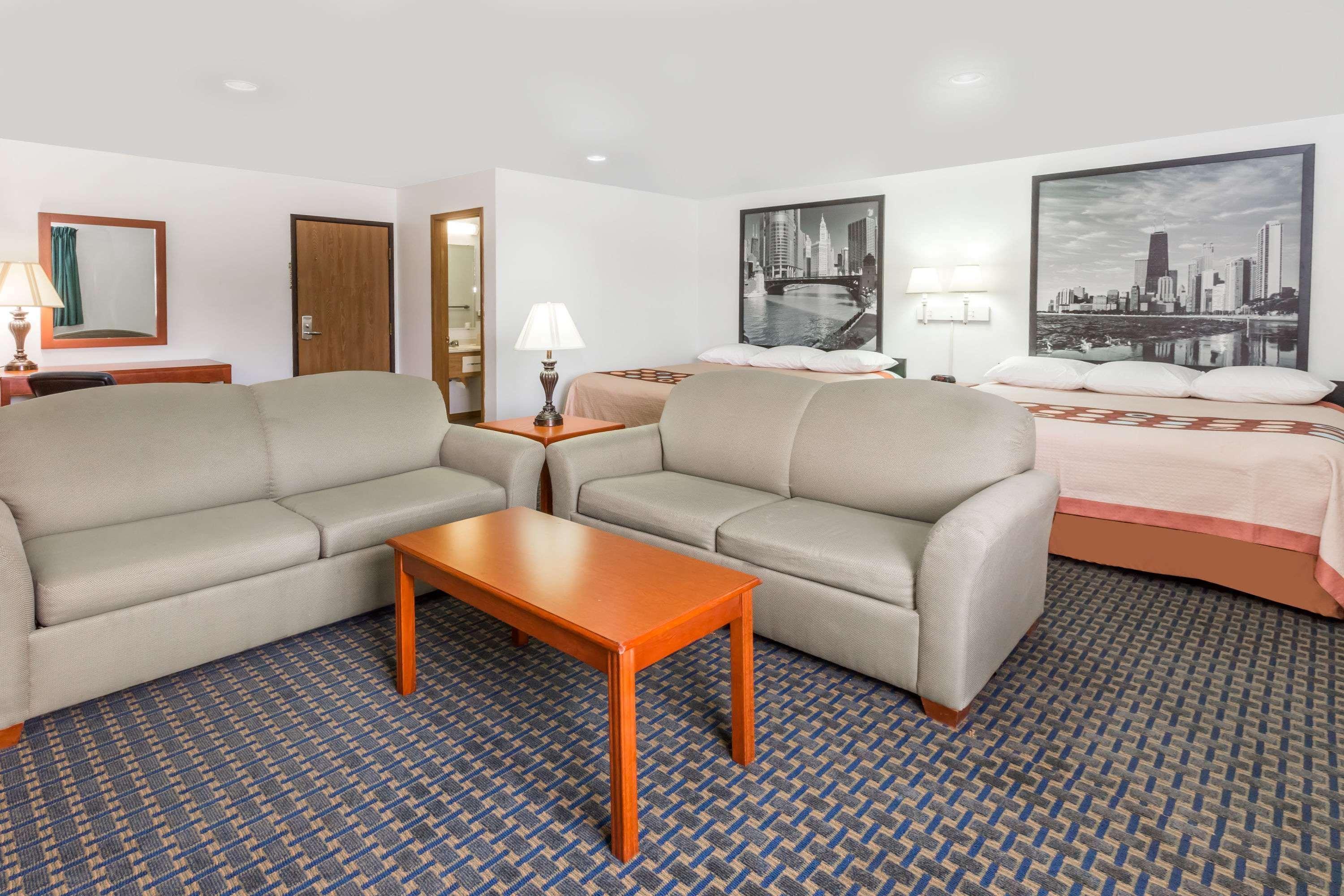 Super 8 By Wyndham Rock Falls Sterling Area Ngoại thất bức ảnh