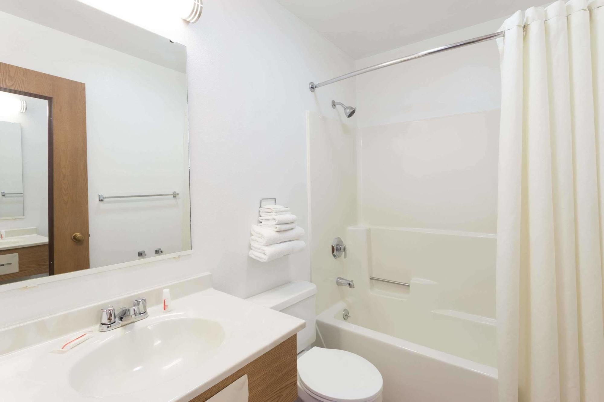 Super 8 By Wyndham Rock Falls Sterling Area Ngoại thất bức ảnh